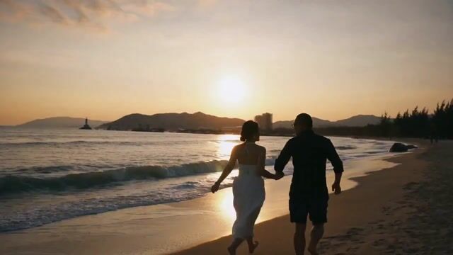 致从未拥有的爱人：海南三亚怀旧爱情回忆蒙太奇