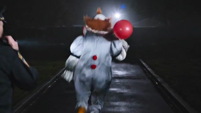 Pennywise Chased on Cops